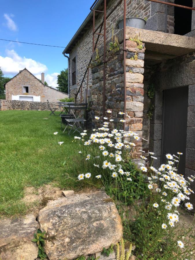Appartamento Manoir de la celinais côté cour Saint-Aubin-du-Cormier Esterno foto